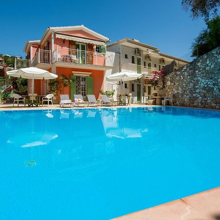 Soustas Apartments Longos  Екстер'єр фото