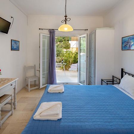 Soustas Apartments Longos  Екстер'єр фото
