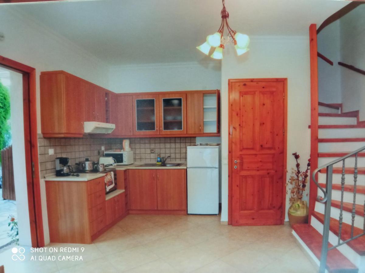 Soustas Apartments Longos  Екстер'єр фото