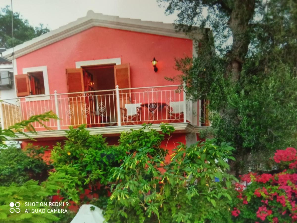 Soustas Apartments Longos  Екстер'єр фото
