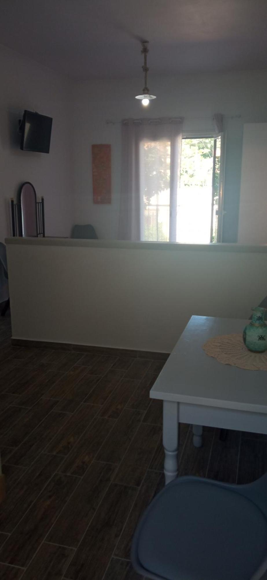 Soustas Apartments Longos  Екстер'єр фото