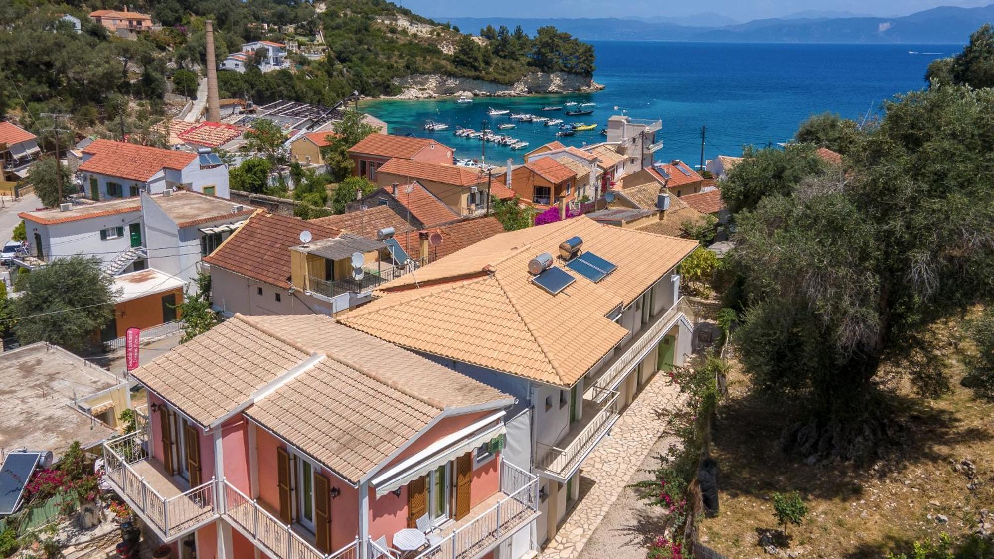 Soustas Apartments Longos  Екстер'єр фото